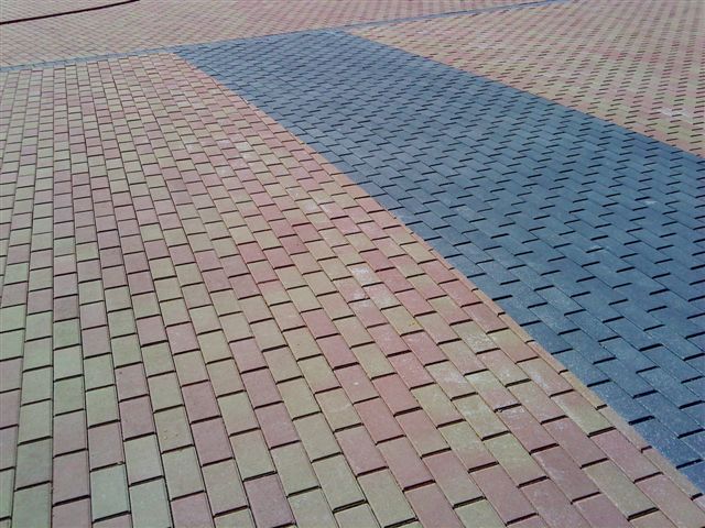 Pavimento en Plaza Conresa de Mislata (Valencia) con i.active ULTRA BLANCO 52,5 N 01