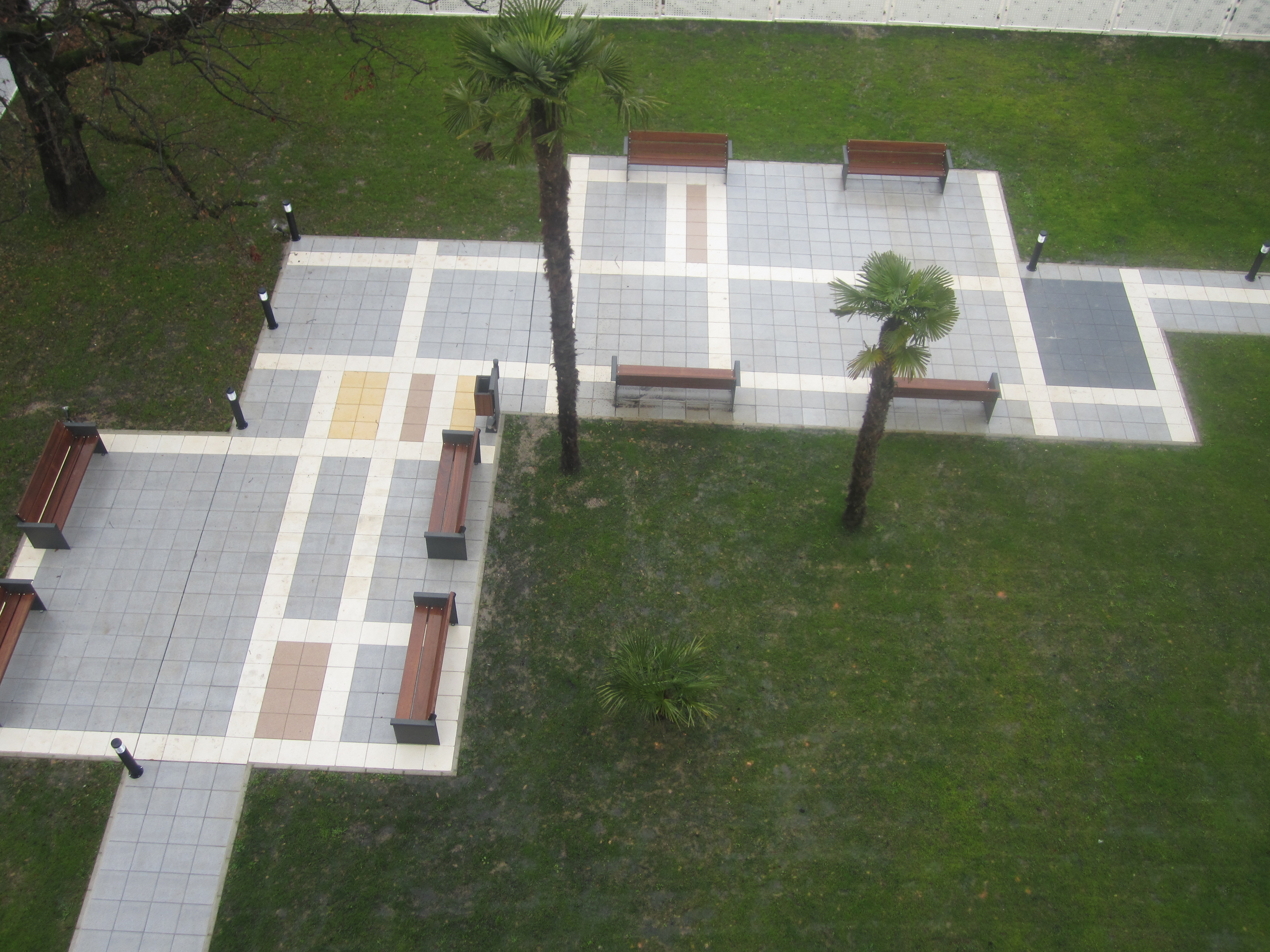 Pavimento en la Residencia geriátrica de Riaño (Asturias) con i.active ULTRA BLANCO 52,5 N