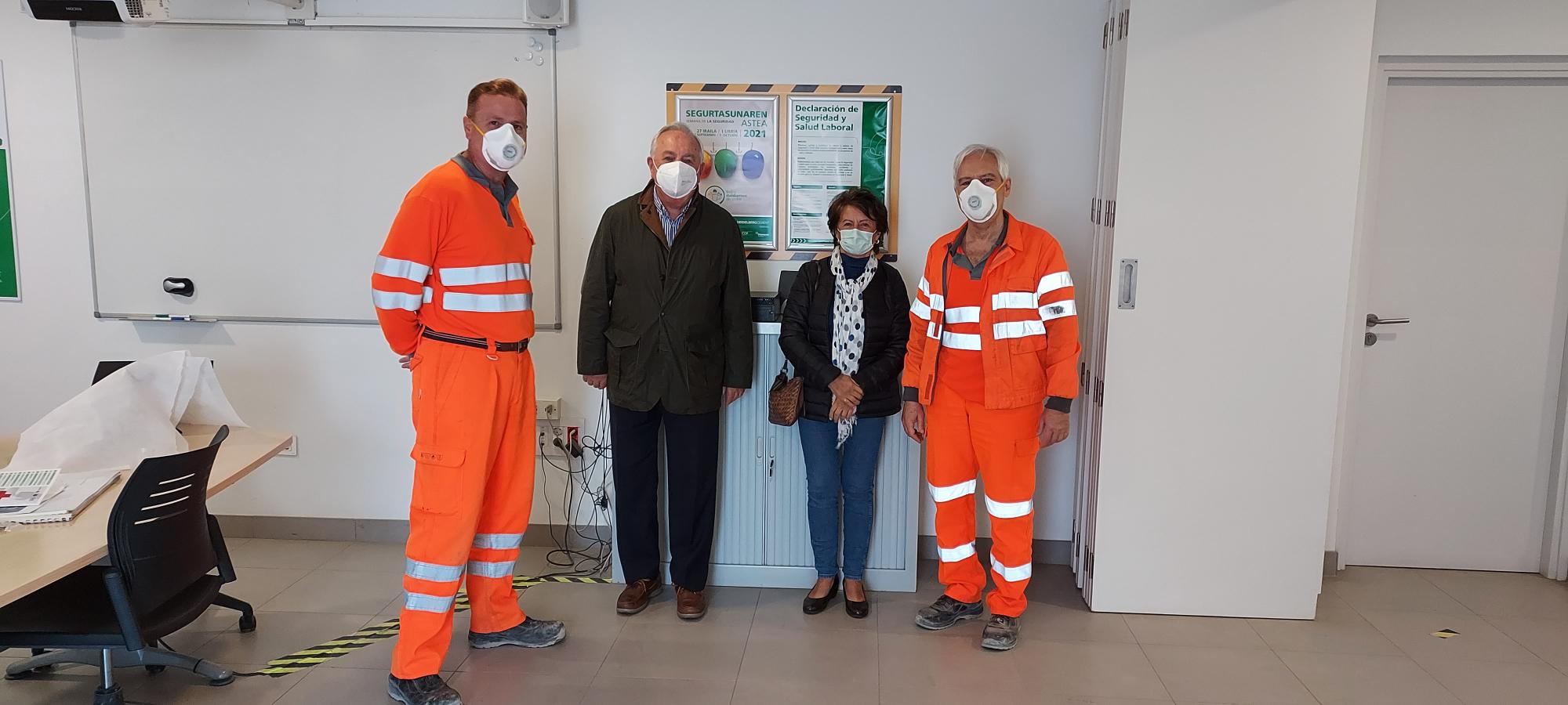 Cementos Rezola-HeidelbergCement ha hecho una donación al Banco de Alimentos de Gipuzkoa que le permitirá adquirir casi una tonelada de alimentos.
