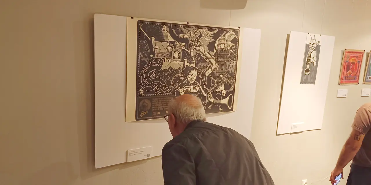 El espacio añorgARTEA busca la visibilización de propuestas y trabajos artísticos de los vecinos y vecinas de Añorga que trabajan diferentes disciplinas de la creación artística.