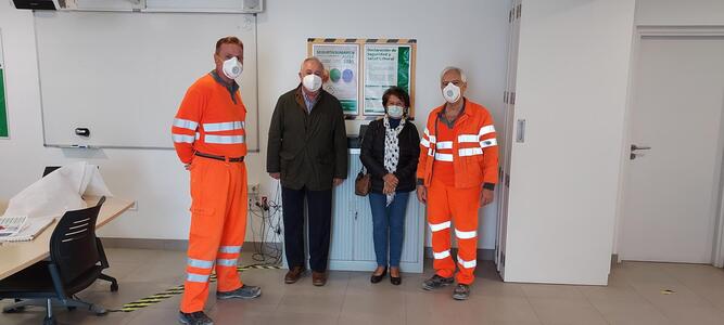Cementos Rezola-HeidelbergCement ha hecho una donación al Banco de Alimentos de Gipuzkoa que le permitirá adquirir casi una tonelada de alimentos.